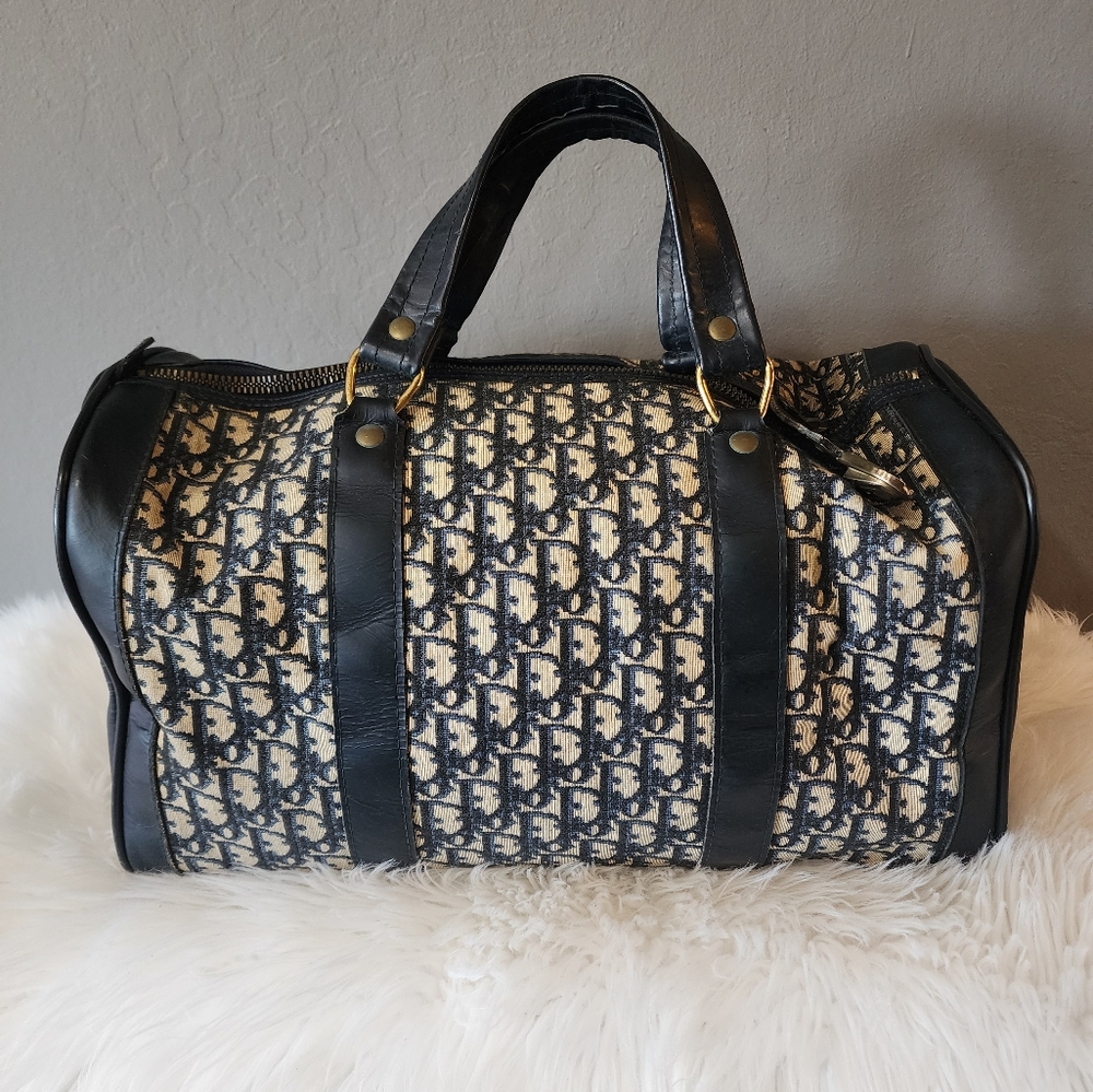 ✨️Dior✨️ duffel bag with leather trim.